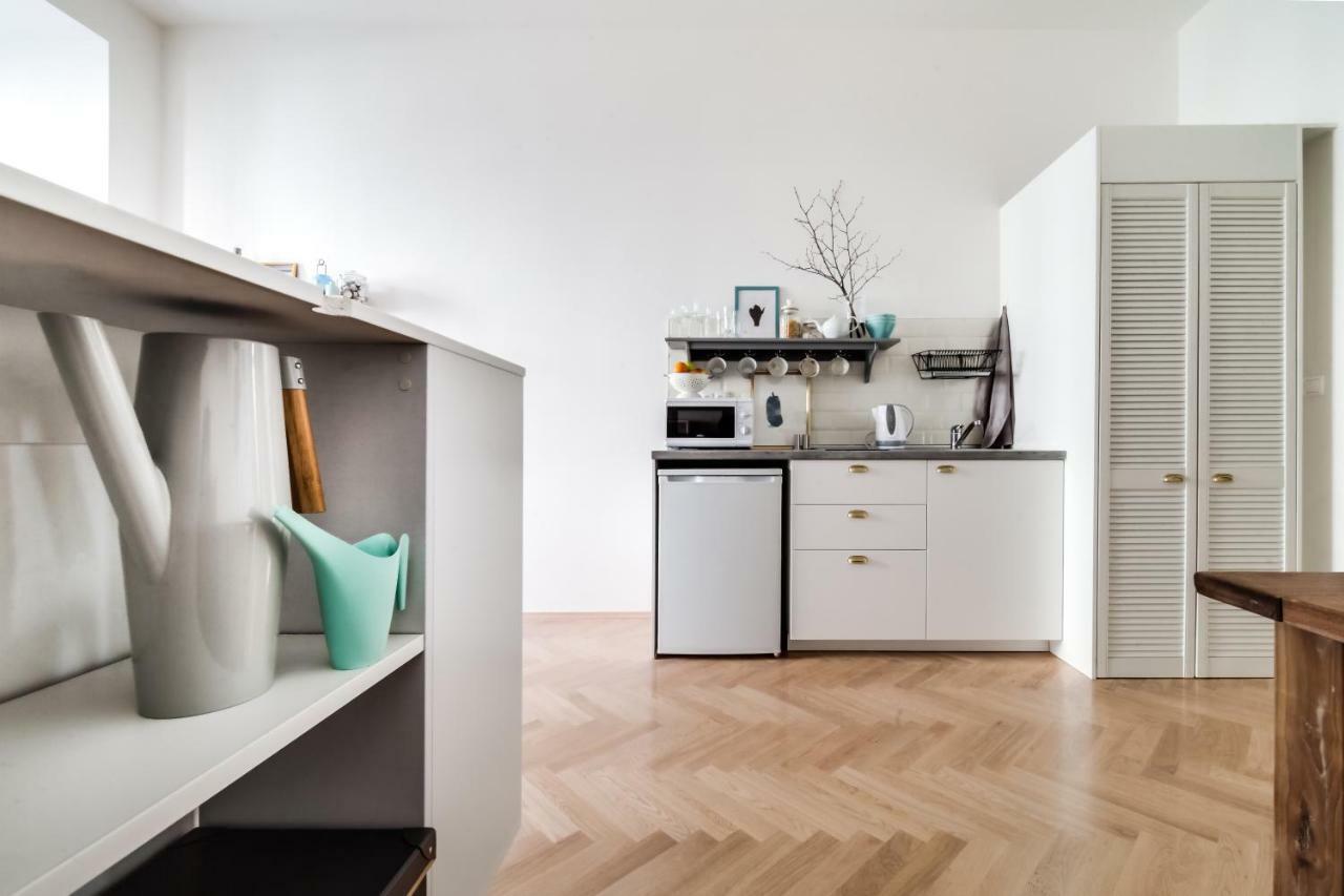 Trendy Local Apartment Praha Eksteriør bilde
