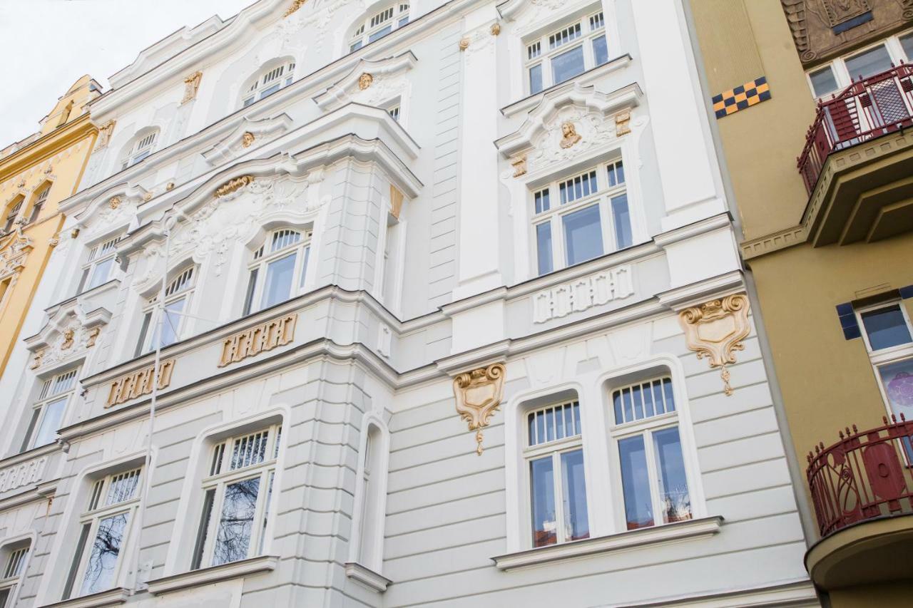 Trendy Local Apartment Praha Eksteriør bilde