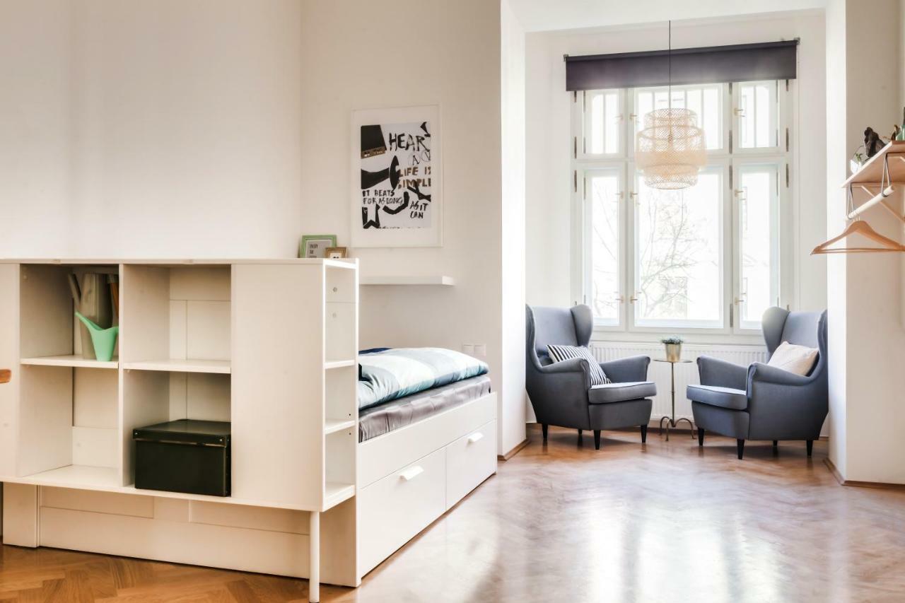 Trendy Local Apartment Praha Eksteriør bilde