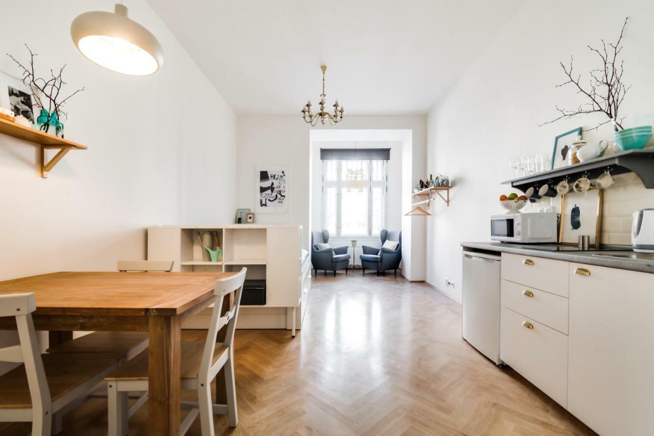 Trendy Local Apartment Praha Eksteriør bilde
