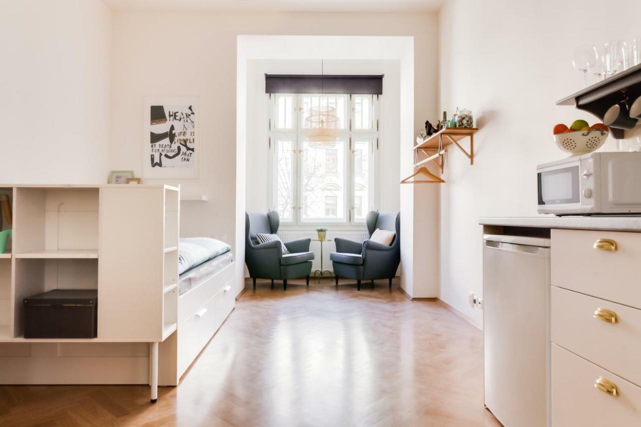 Trendy Local Apartment Praha Eksteriør bilde