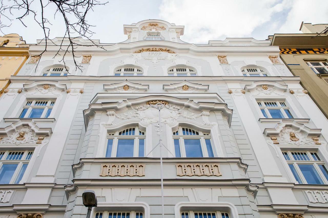 Trendy Local Apartment Praha Eksteriør bilde